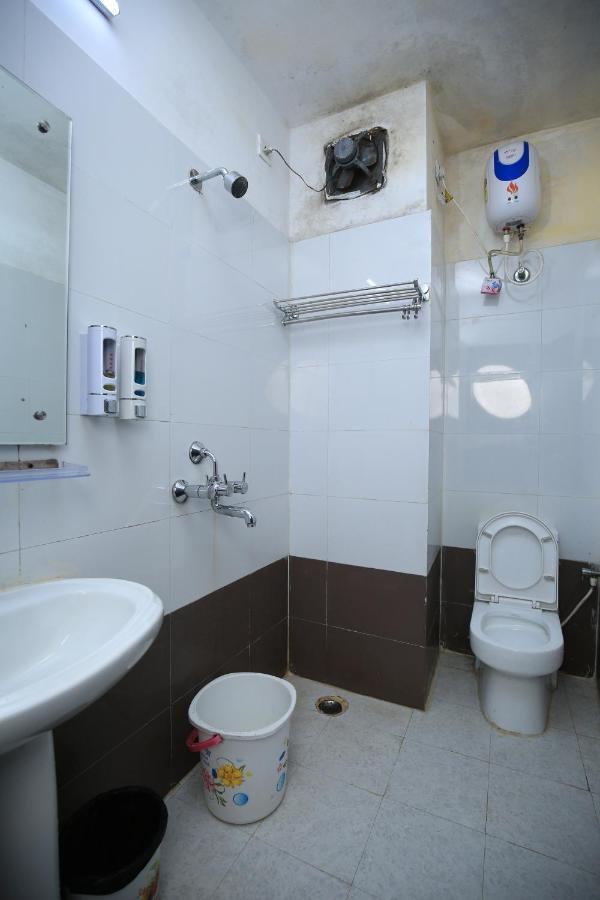 Hotel Railview Bhubaneswar Exterior foto